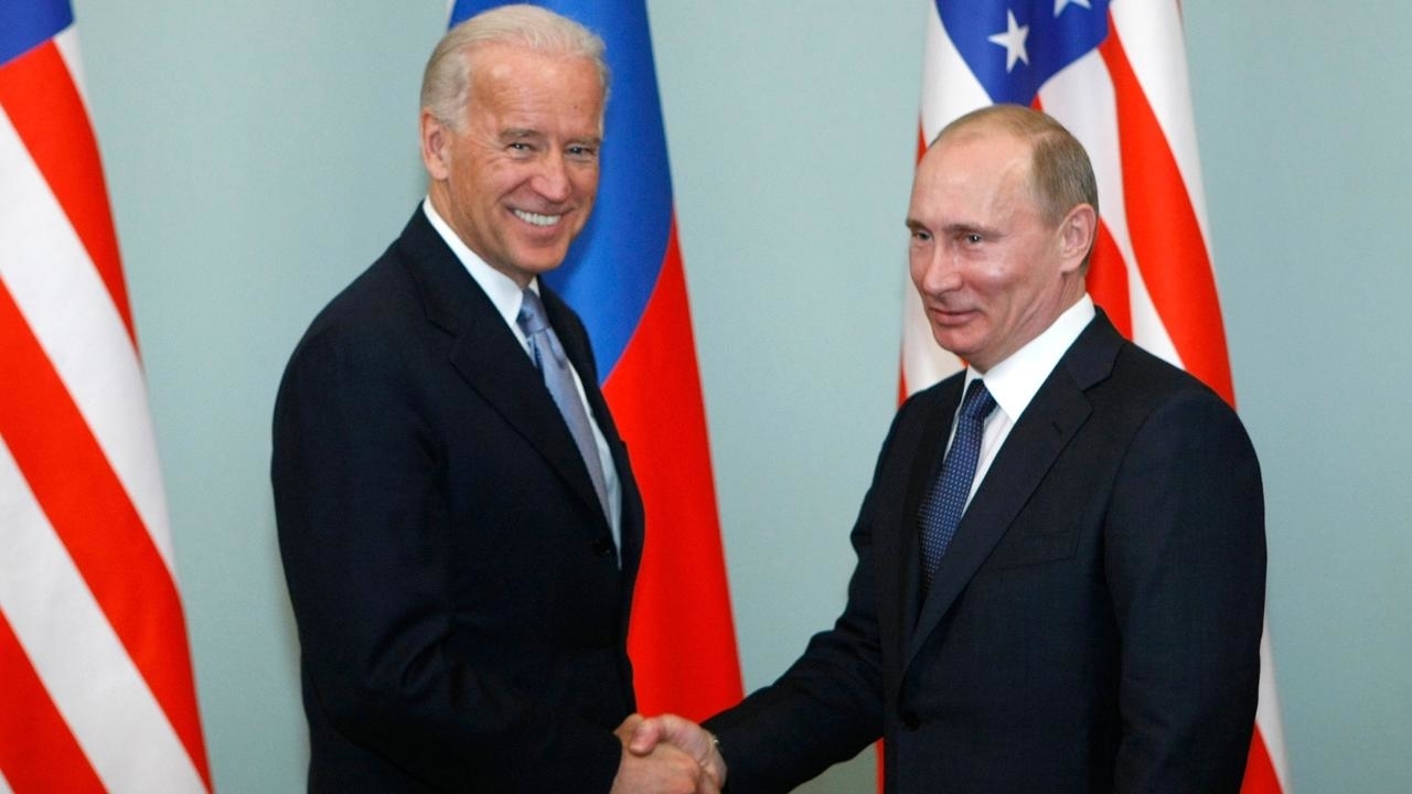 biden putin.jpg