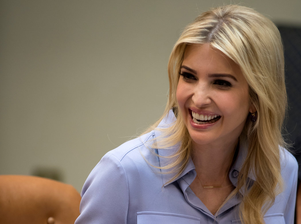 30ivanka-master1050-v2.jpg